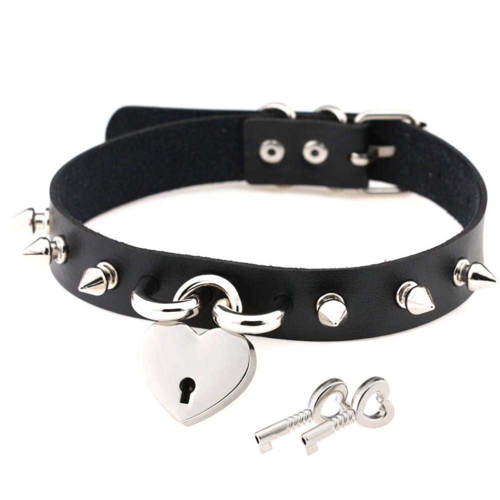Goth Punk Spike Choker - 女性のためのイミテーションレザーのパンクチョーカーネックレス,ゴシックスタイルのジュエリー,ハート付き