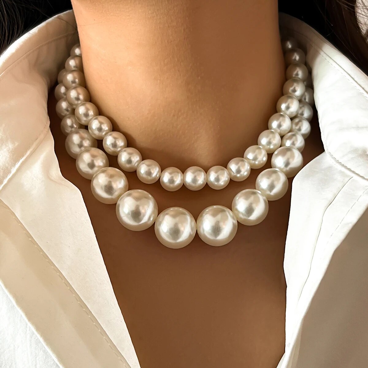Pearl Choker Necklace Vintage - 2 ピース/セット誇張されたビッグ模造パール鎖骨チェーンネックレス女性のための水ブライダルゴスビーズチョーカーグランジジュエリースチームパンク