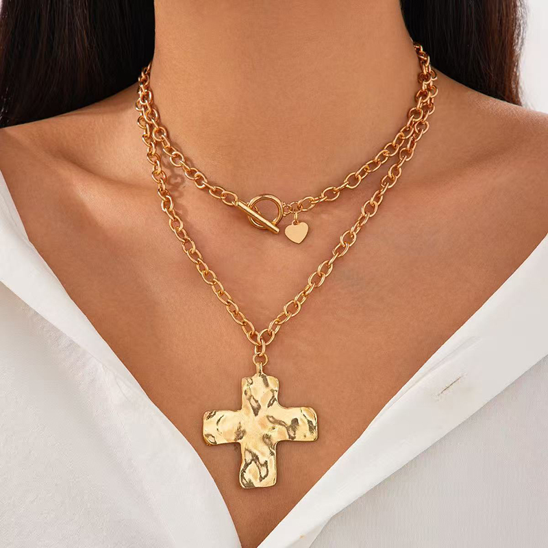 ホットセール ゴールドレイヤードチャンキークロスネックレス  - Cross Pendant Necklace Gold のレビューと価格