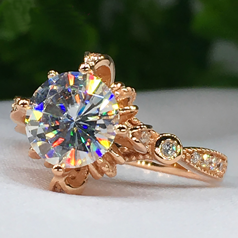カスタムソリッド18K Au750イエローゴールド女性用結婚 - Moissanite Engagement Ring 1 Carat のレビューと価格