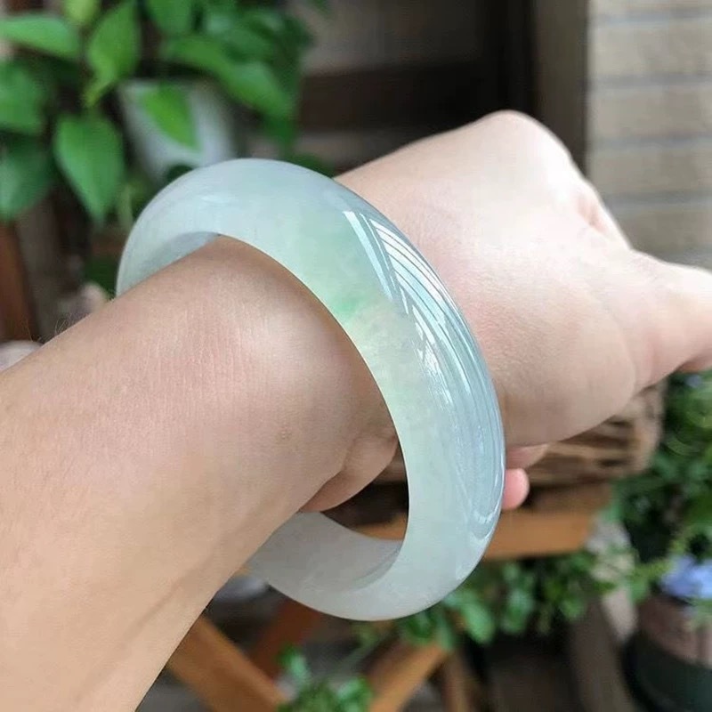翡翠の女性用ブレスレット、丸型、半透明、ビルマの古い鉱山産、 - Bracelets のレビューと価格