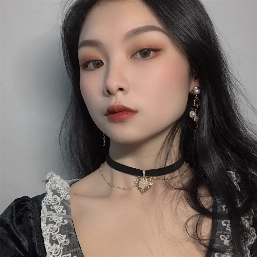 女性のためのヴィンテージベルベットネックレス,チェーン,ハー - Pearl Choker Necklace Vintage のレビューと価格