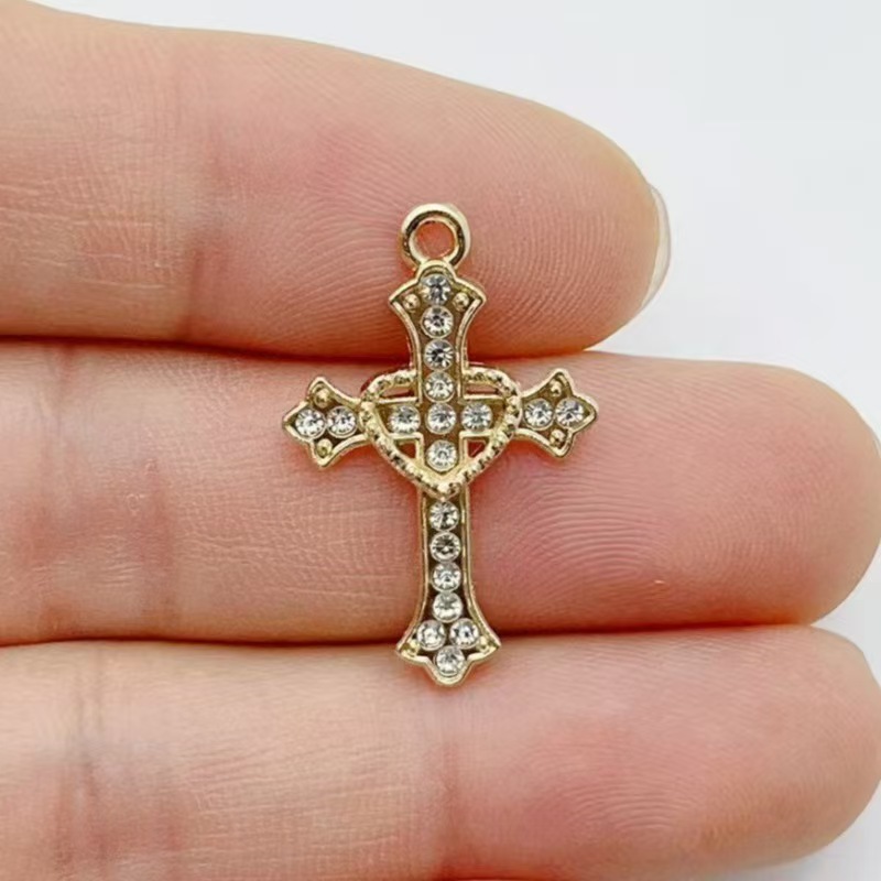 10個入り ダイヤモンドがちりばめられたゴールドクロス合金ペ - Cross Pendant Necklace Gold のレビューと価格