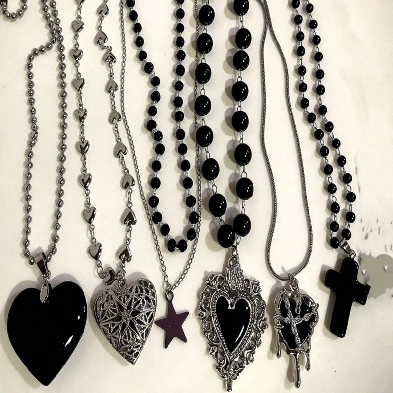 6点セット ゴシックレイヤードネックレスセット ブラックソリ - Layered Pendant Necklace Aesthetic のレビューと価格