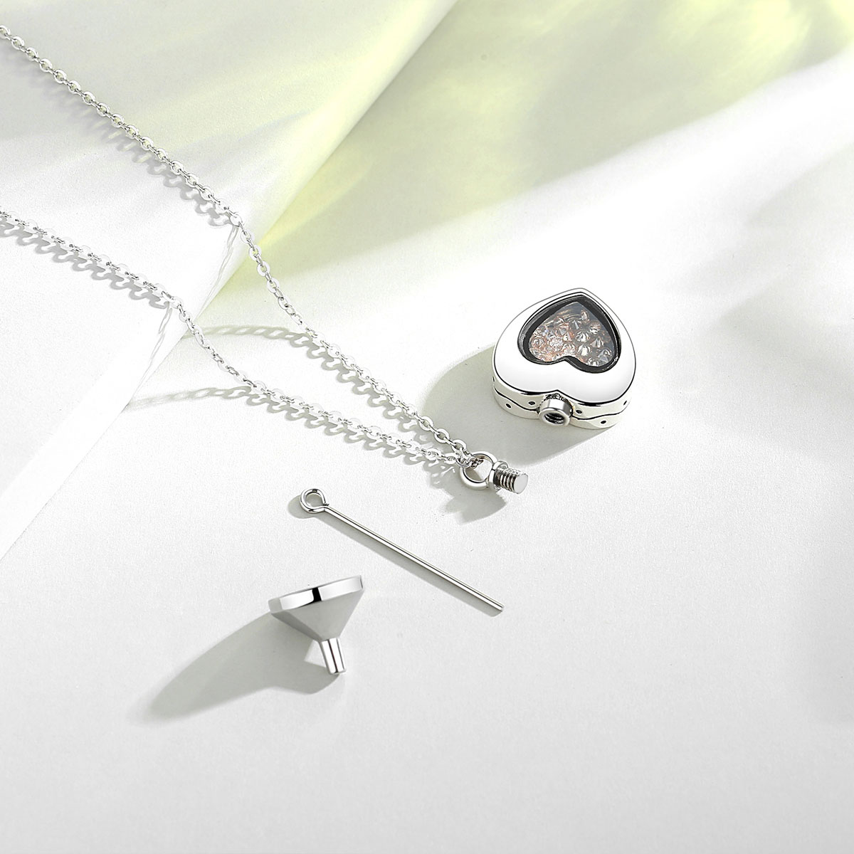 Eudora-ペンダント付きネックレス,イヤリング,リング, - Heart Locket Necklace Photo のレビューと価格