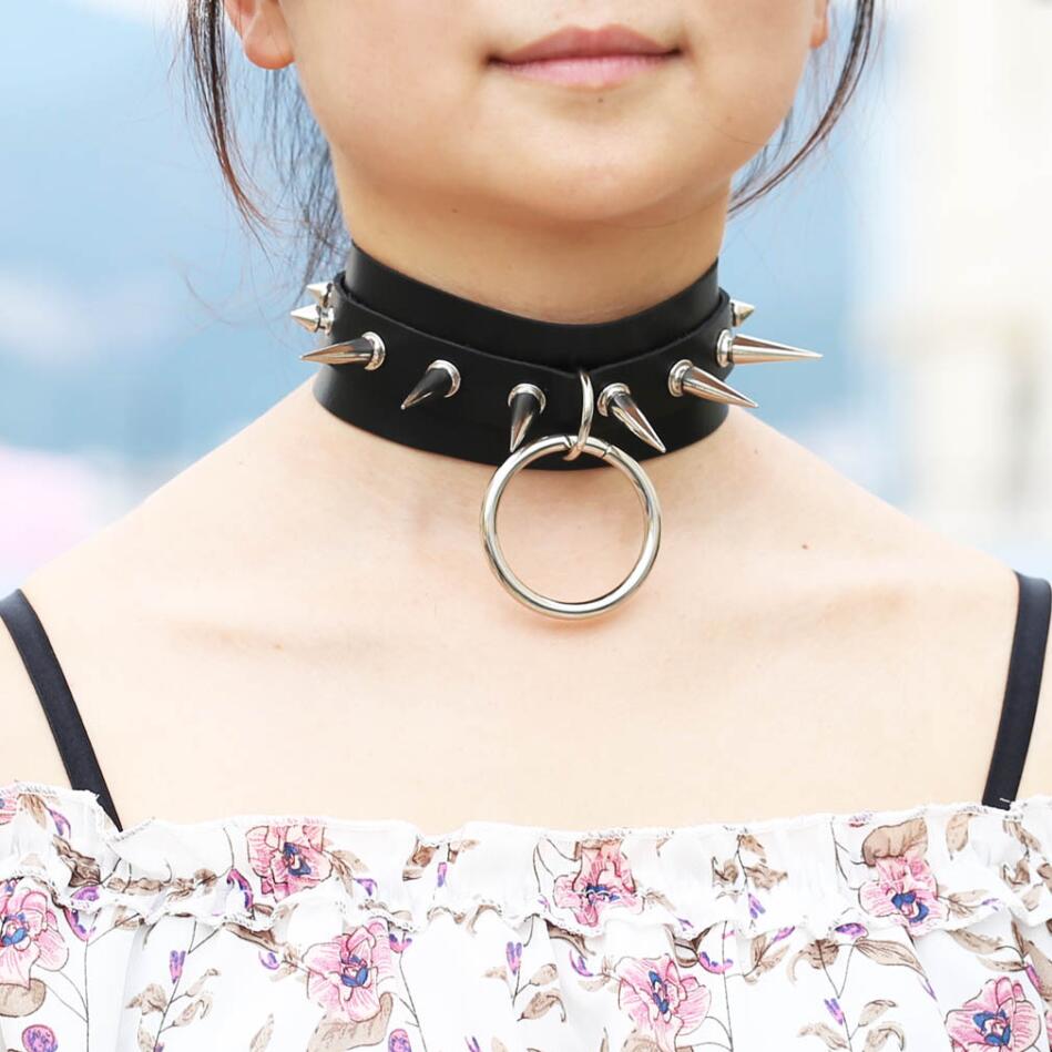 男性と女性のためのスパイクと金属のネックレス,宝石,パンク, - Goth Punk Spike Choker のレビューと価格