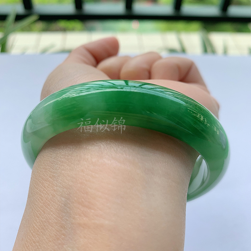 古鉱山産アイシージェダイトブレスレット、淡い白緑色、幅広タイ - Bracelets のレビューと価格