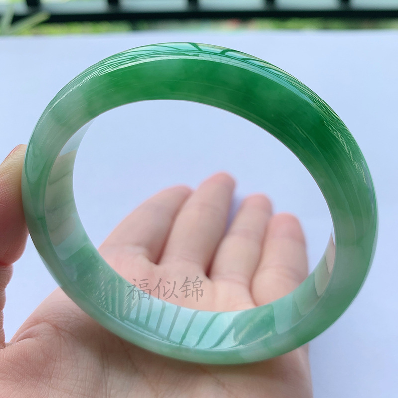 古鉱山産アイシージェダイトブレスレット、淡い白緑色、幅広タイ - Bracelets のレビューと価格