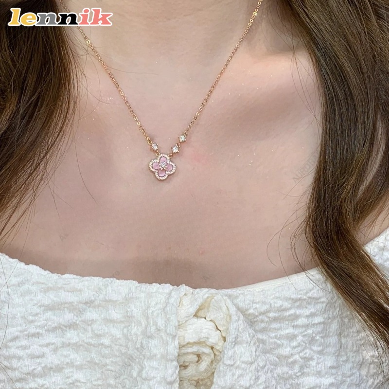 ピンクシェルネックレス、四つ葉のクローバーペンダント、18K - Layered Pendant Necklace Aesthetic のレビューと価格
